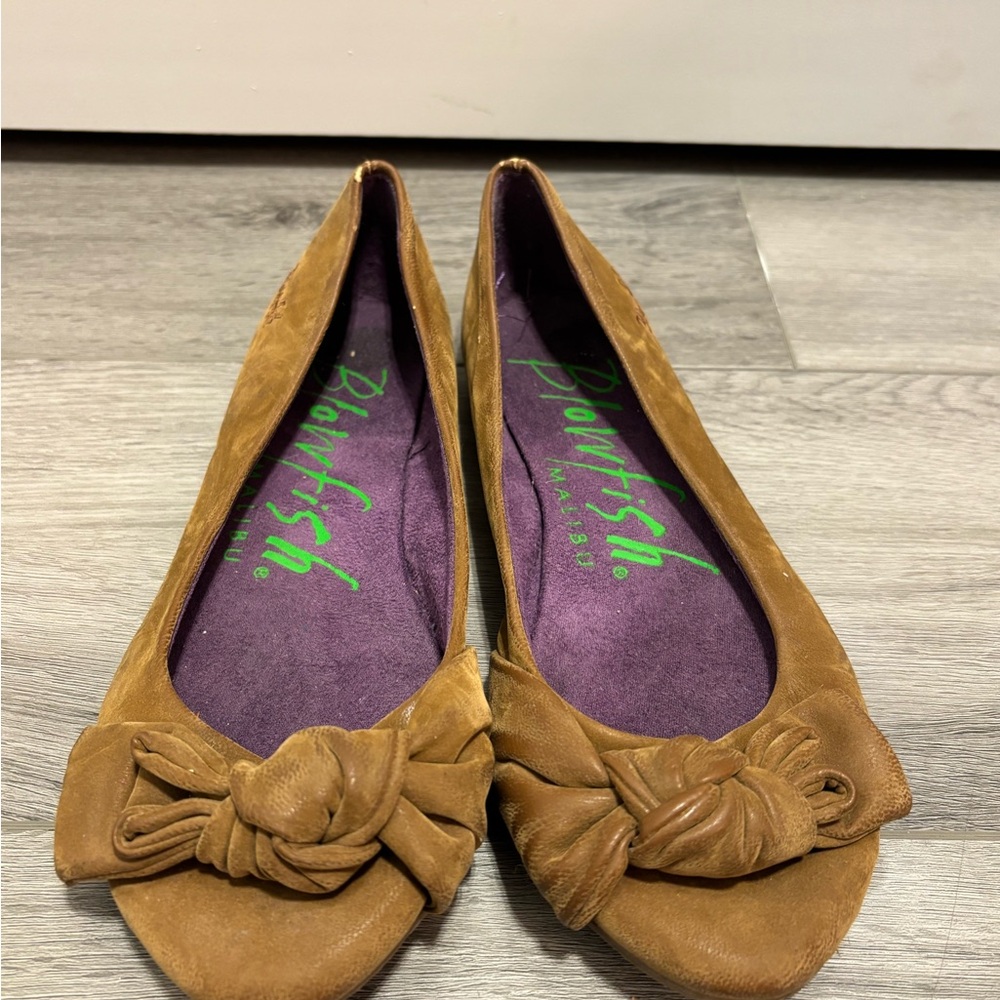 Blowfish Women's Brown Flats with Bow Detail